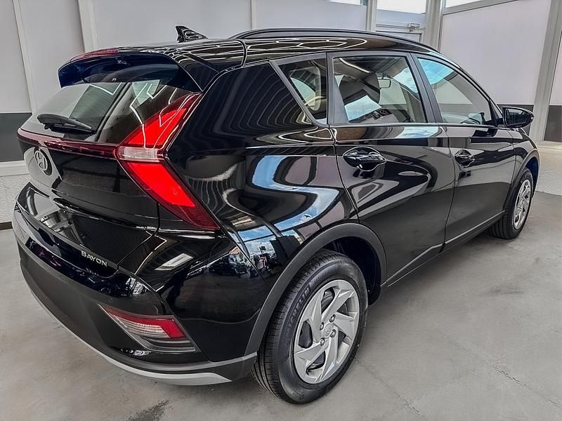 Neu Hyundai Bayon Comfort 77 PS (56 kW) 2025 Weiß SUV