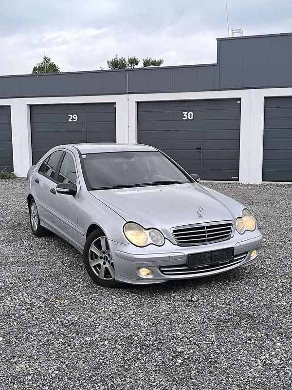 Gebraucht Mercedes C220 Classic 150 PS (110 kW) 2005 Limousine