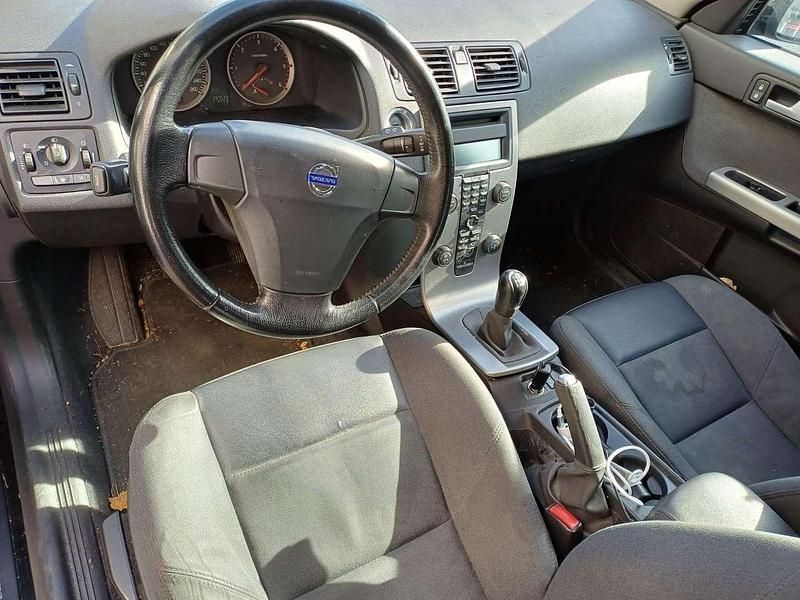 Gebraucht Volvo V50 Kinetic 109 PS (80 kW) 2006 Schwarz Kombi