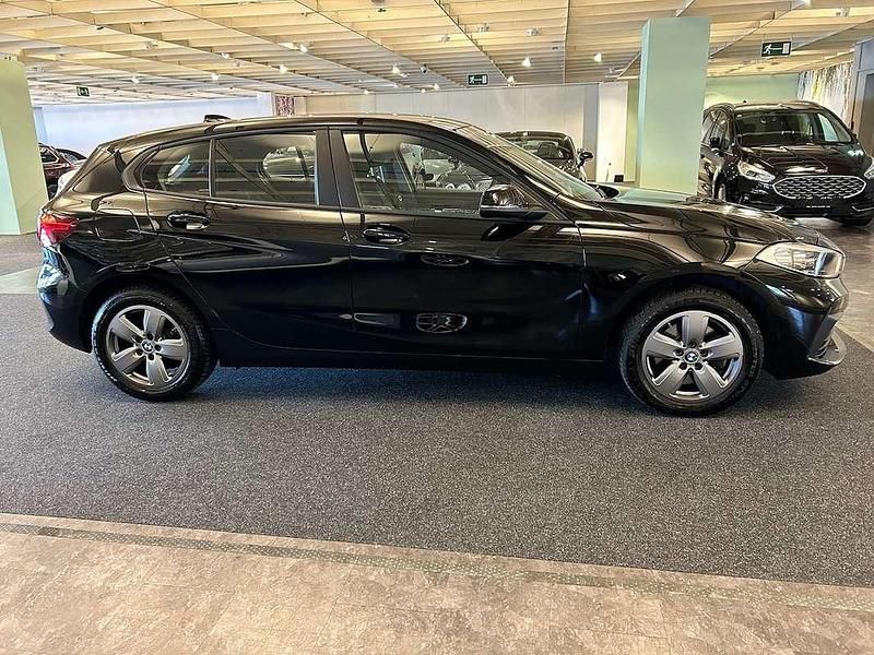 Gebraucht BMW 116 Advantage 109 PS (80 kW) 2023 Schwarz Kleinwagen