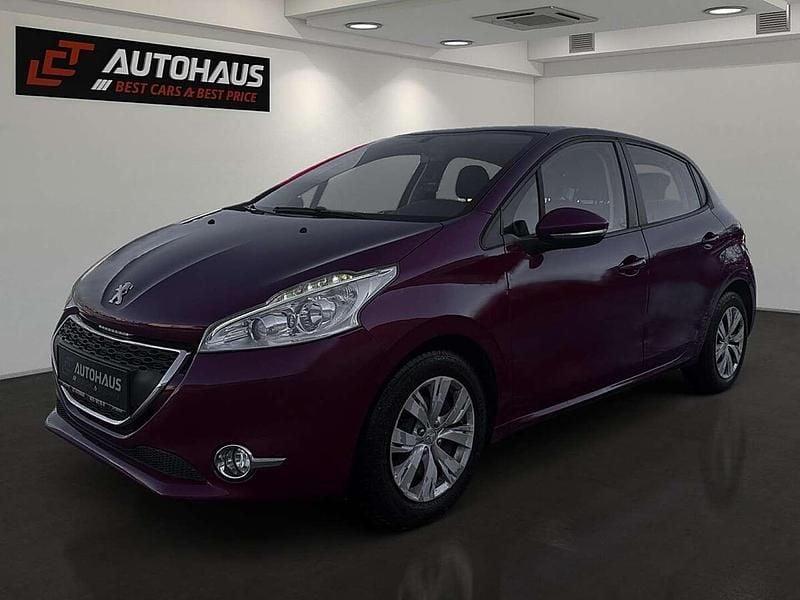 Rot Gebraucht 2013 Peugeot 208 Active Kleinwagen | € 4.880 (Guter Preis) - Bild 1/4