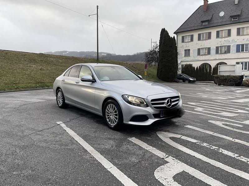 Gebraucht Mercedes C180 116 PS (85 kW) 2015 Limousine