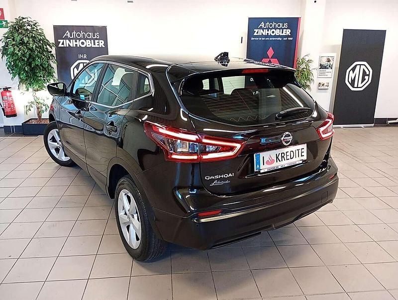 Gebraucht Nissan Qashqai Acenta 140 PS (102 kW) 2020 Schwarz SUV