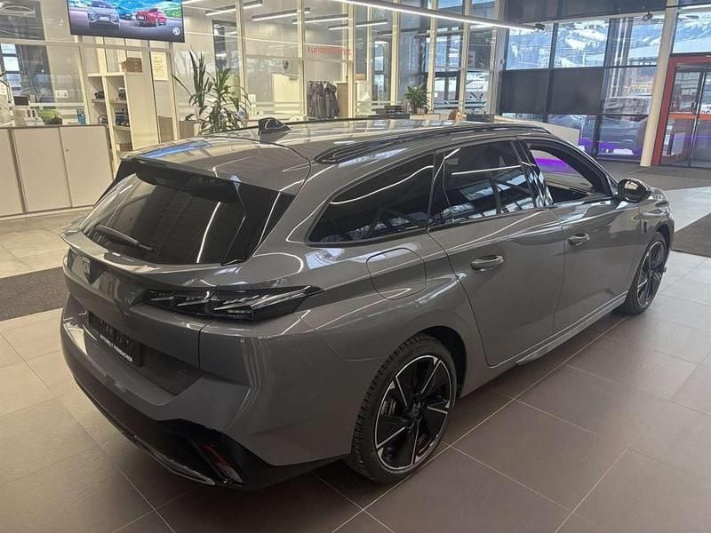 Neu Peugeot e-308 SW GT 61 kW (84 PS) 2025 Grau Kombi