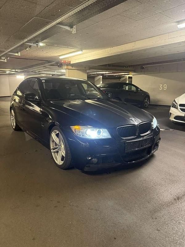 Gebraucht BMW 320 184 PS (135 kW) 2011 Limousine