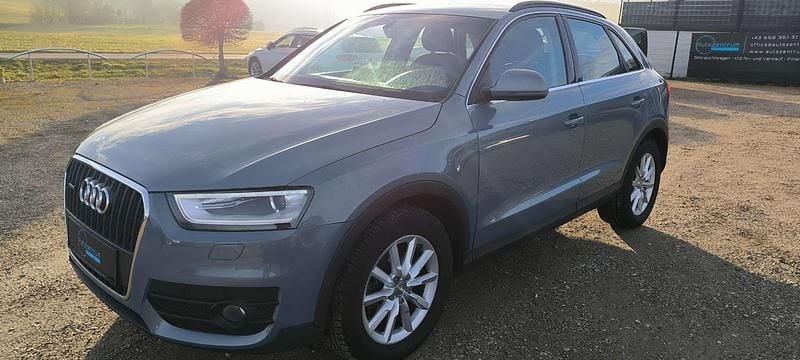 Blau Gebraucht 2013 Audi Q3 SUV | € 9.990 (Fairer Preis) - Bild 1/4