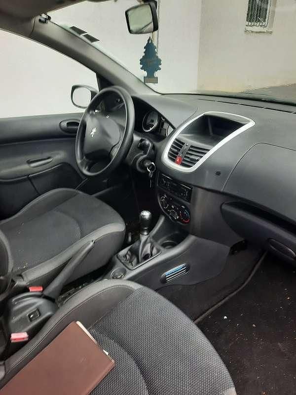 Gebraucht Peugeot 206 75 PS (55 kW) 2009 Limousine