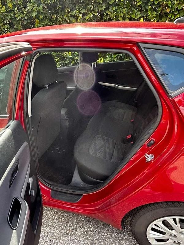 Gebraucht Kia Ceed 99 PS (72 kW) 2015 Rot Kleinwagen