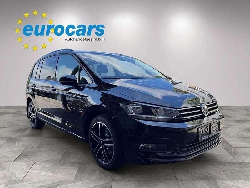 Gebraucht VW Touran 116 PS (85 kW) 2018 Schwarz Van / Kleinbus