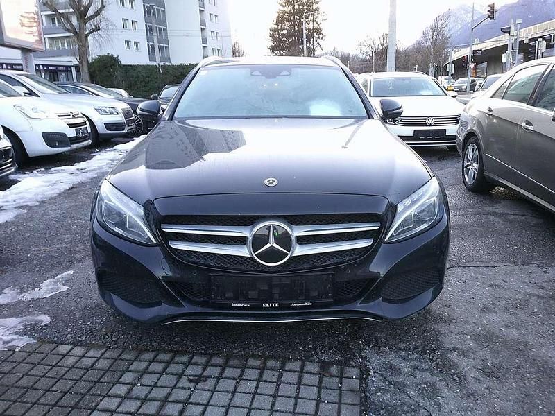 Gebraucht Mercedes C220 170 PS (125 kW) 2018 Schwarz Kombi