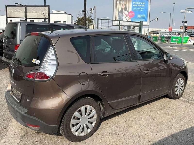 Gebraucht Renault Scénic III Authentique 116 PS (85 kW) 2012 Braun Van / Kleinbus