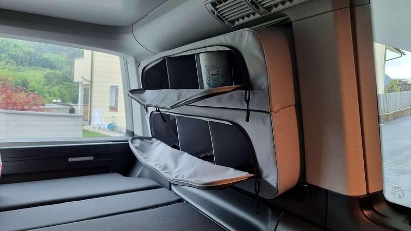 Gebraucht VW California Beach 150 PS (110 kW) 2021 Grau Van