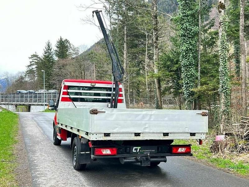 Gebraucht Ford Transit 155 PS (114 kW) 2015 Rot Van