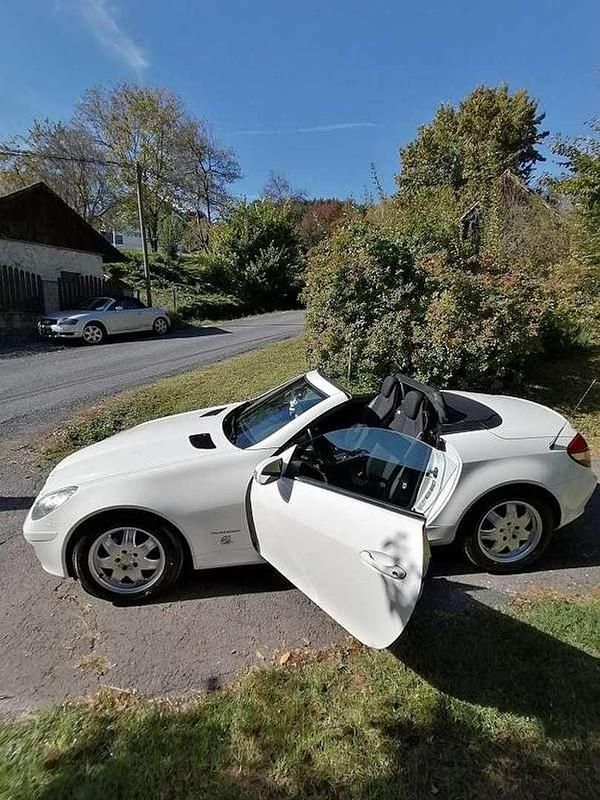 Gebraucht Mercedes SLK200 163 PS (119 kW) 2004 Weiß Cabrio