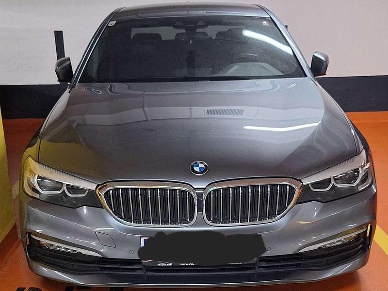 Blau Gebraucht 2017 BMW 520 Efficient Dynamics Limousine | € 27.300 (Etwas zu teuer) - Bild 1/4