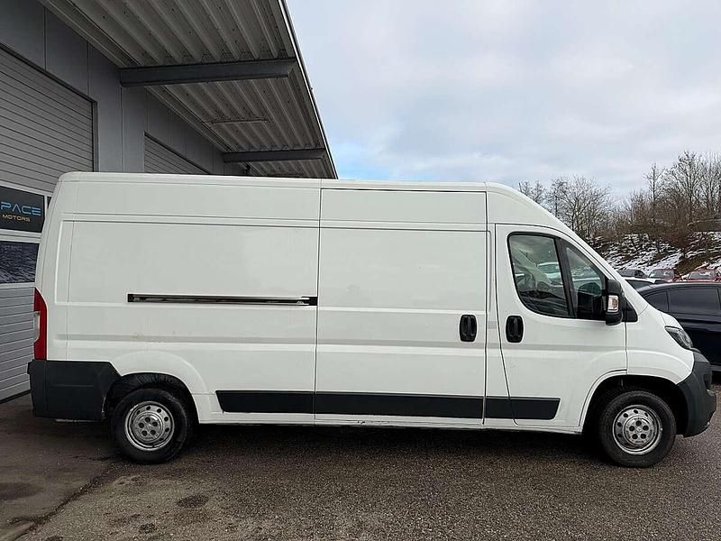 Gebraucht Peugeot Boxer 131 PS (96 kW) 2015 Weiß Van