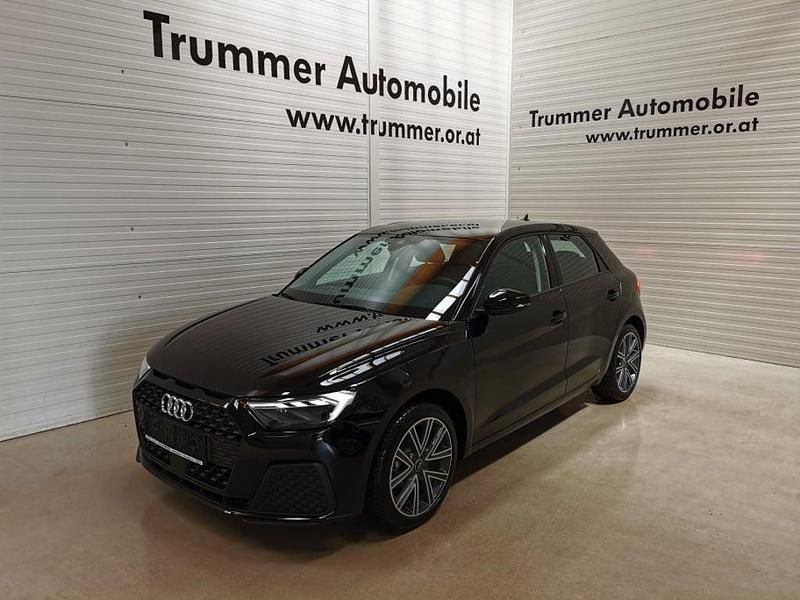 Schwarz metallicperleffektno Gebraucht 2024 Audi A1 Sportback Kleinwagen | € 21.900 (Guter Preis) - Bild 1/4