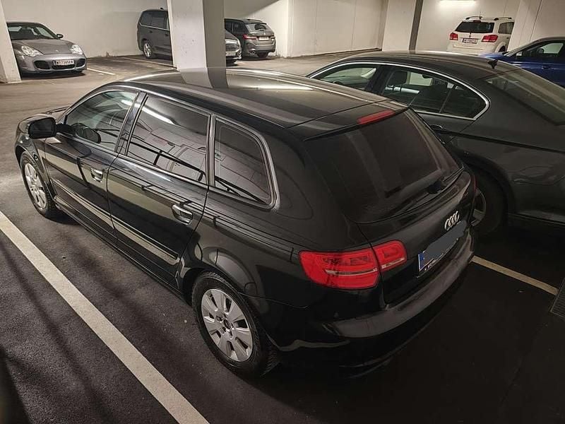Gebraucht Audi A3 Ambition 105 PS (77 kW) 2010 Schwarz Kleinwagen