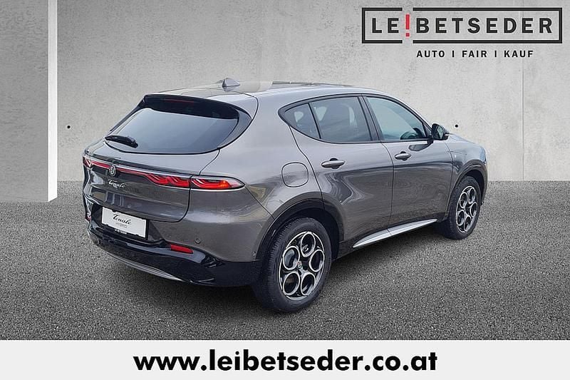 Gebraucht Alfa Romeo Tonale Ti 180 PS (132 kW) 2024 Grau SUV