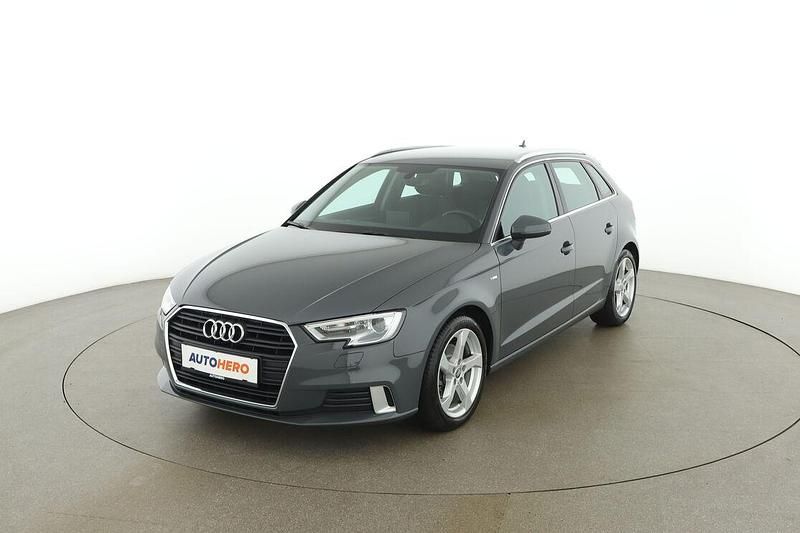 Grau Gebraucht 2018 Audi A3 Sport Limousine | € 19.690 (Fairer Preis) - Bild 1/3