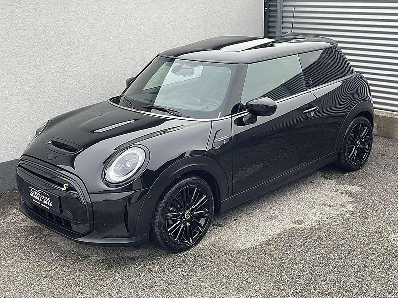Gebraucht Mini Cooper SE 135 kW (184 PS) 2021 Schwarz Kleinwagen