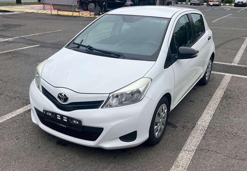 Gebraucht 2012 Toyota Yaris Limousine | € 4.000 (Teuer) - Bild 1/4