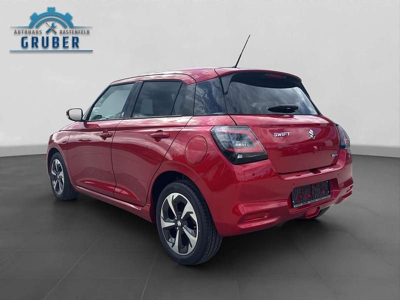 Gebraucht Suzuki Swift 82 PS (60 kW) 2025 Rot Kleinwagen