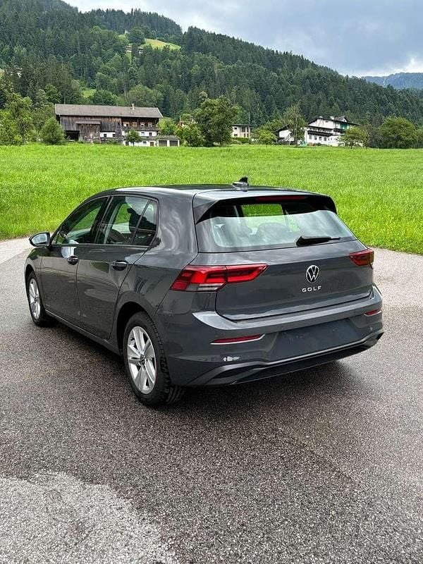 Gebraucht VW Golf VIII 116 PS (85 kW) 2021 Limousine