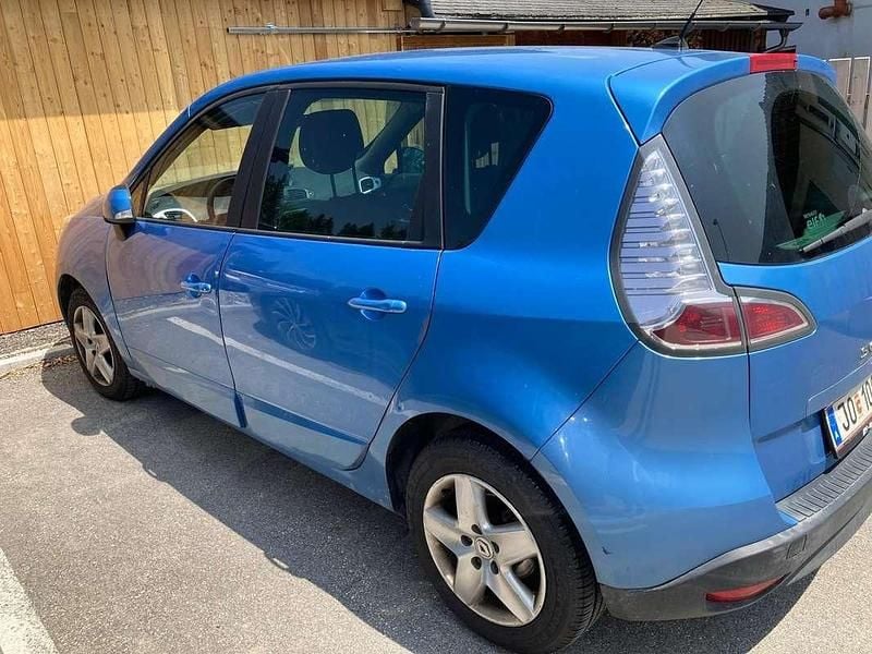 Blau Gebraucht 2012 Renault Scénic III Van / Kleinbus | € 2.500 (Superpreis) - Bild 1/3