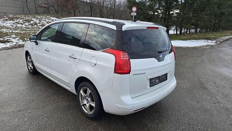 Gebraucht Peugeot 5008 163 PS (119 kW) 2012 Weiß Van / Kleinbus