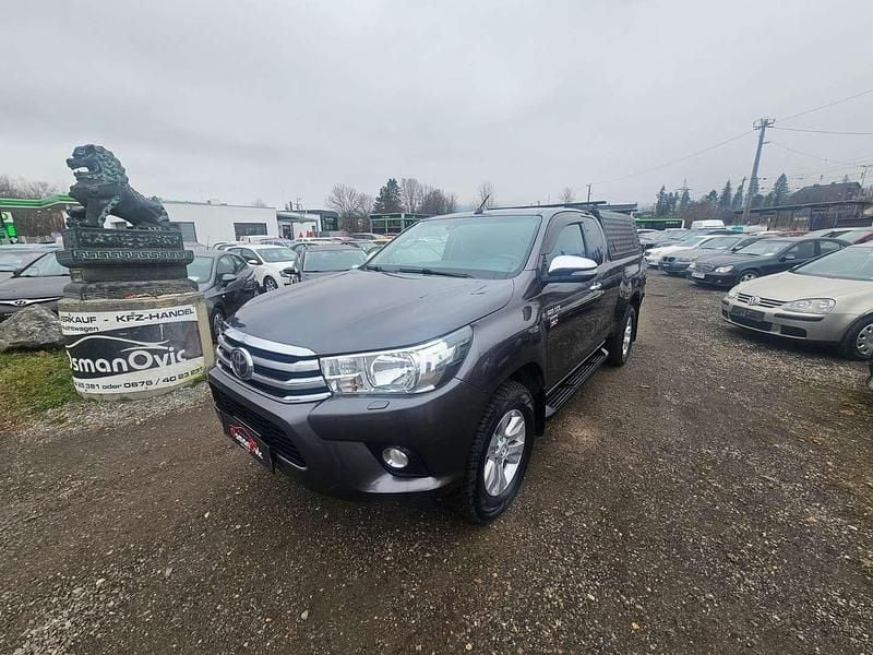 Grau Gebraucht 2017 Toyota HiLux Active Abholung | € 15.990 (Teuer) - Bild 1/4