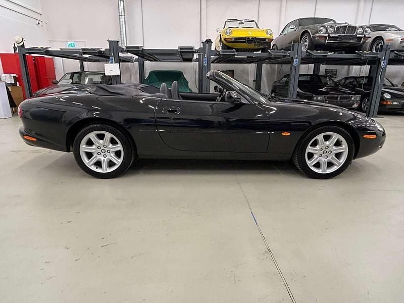 Gebraucht Jaguar XK8 284 PS (208 kW) 1997 Schwarz Cabrio