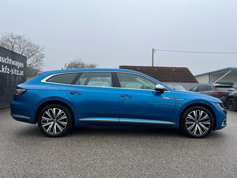 Gebraucht VW Arteon Elegance 156 PS (114 kW) 2021 Blau Kombi
