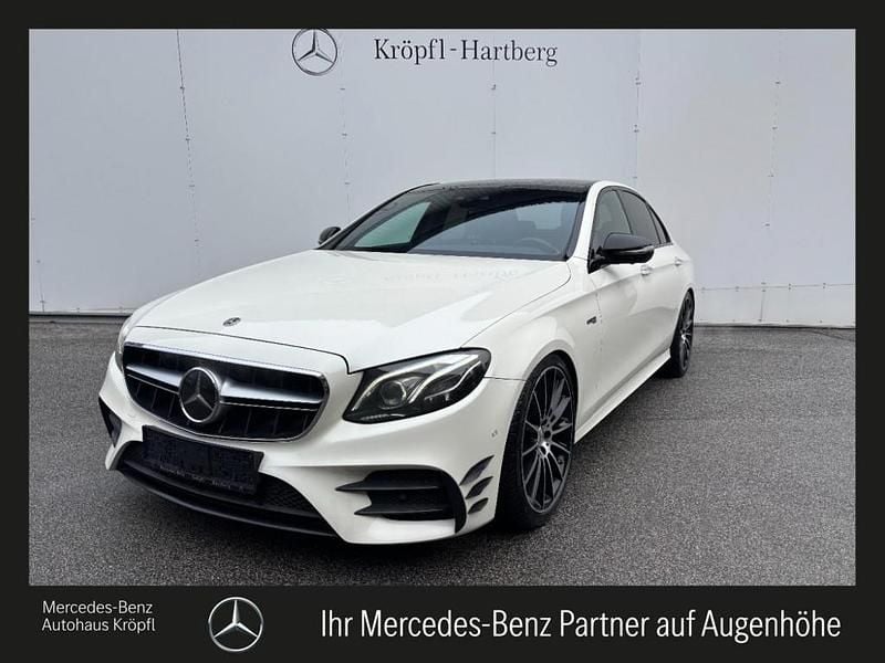 Weiß Gebraucht 2017 Mercedes E43 AMG AMG Limousine | € 32.900 - Bild 1/4