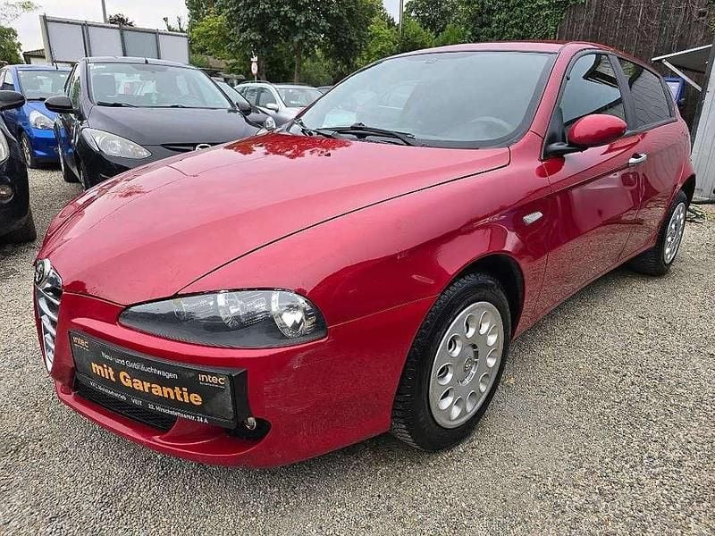 Gebraucht Alfa Romeo 147 Distinctive 120 PS (88 kW) 2009 Rot Kleinwagen