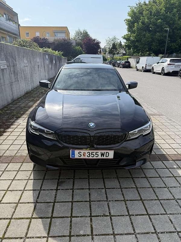 Gebraucht BMW 320e 204 PS (150 kW) 2021 Schwarz Limousine