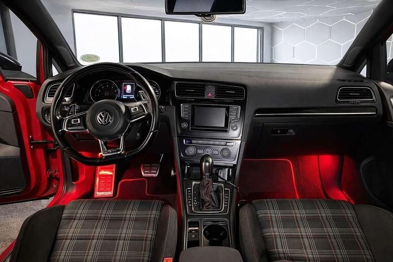 Gebraucht VW Golf VII GTI 230 PS (169 kW) 2014 Limousine