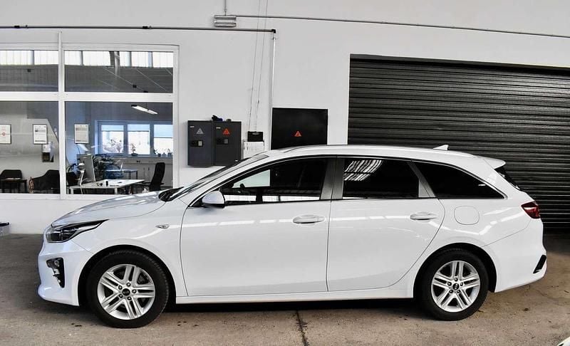 Gebraucht Kia Ceed Sportswagon 140 PS (102 kW) 2021 Weiß Kombi