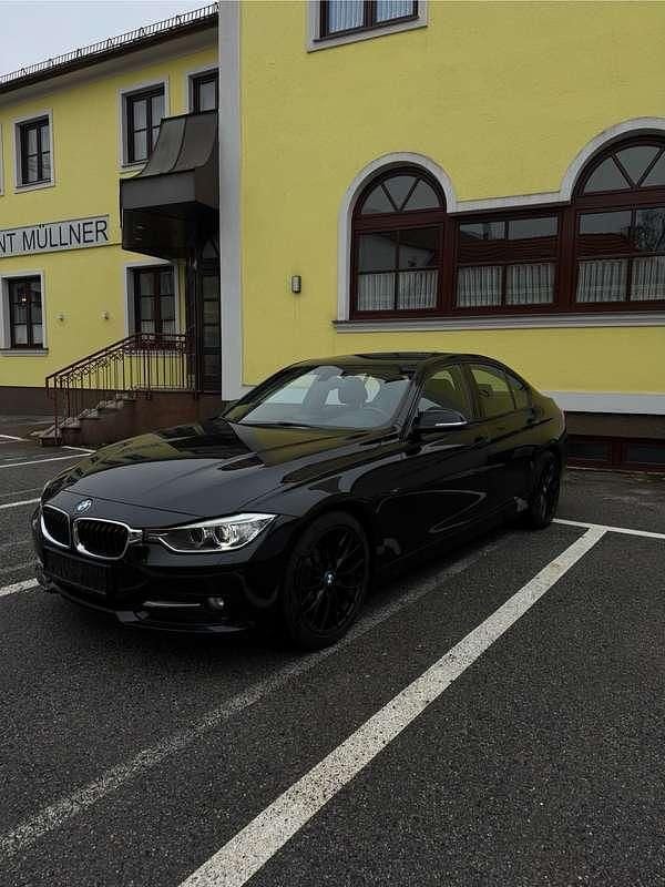 Gebraucht BMW 320 Efficient Dynamics 163 PS (119 kW) 2014 Schwarz Limousine