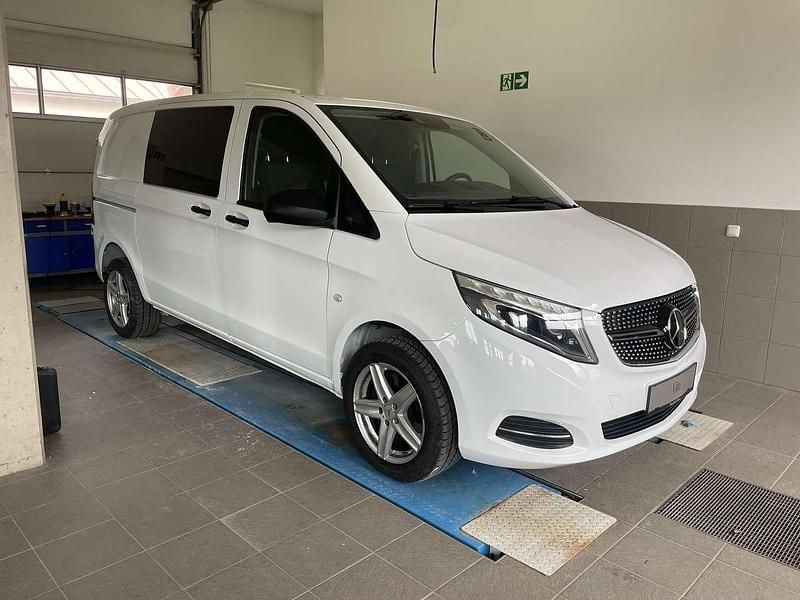 Gebraucht Mercedes Vito 163 PS (119 kW) 2017 Weiß Van