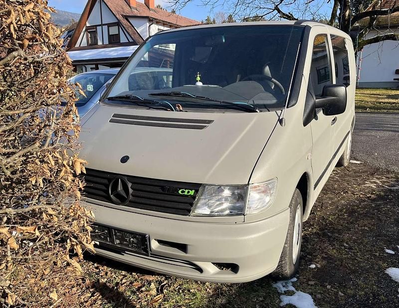 Gebraucht Mercedes Vito 122 PS (89 kW) 1999 Grau Van