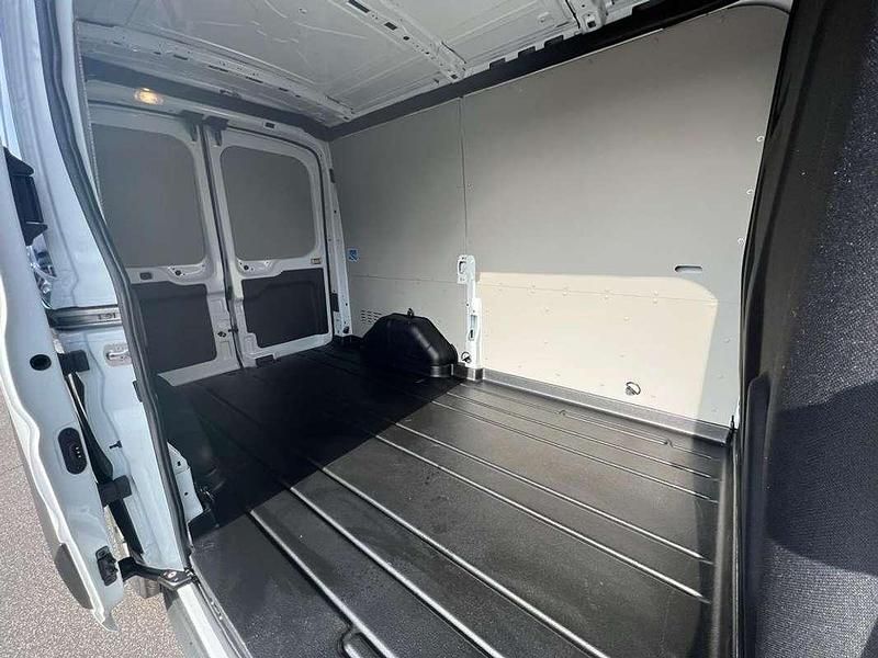Gebraucht Ford Transit 105 PS (77 kW) 2022 Weiß Van