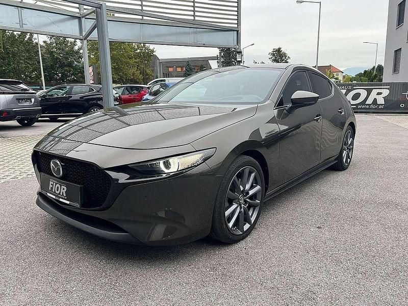 Grau Gebraucht 2021 Mazda 3 Comfort Limousine | € 19.990 (Fairer Preis) - Bild 1/4