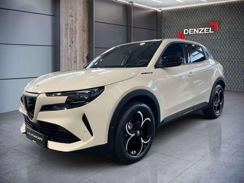 Neu Alfa Romeo GT Junior Edizione Speciale 145 PS (106 kW) 2025 Weiß SUV