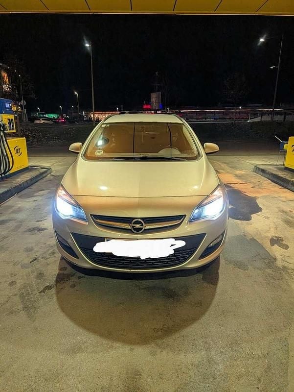 Gebraucht 2015 Opel Astra Edition Kombi | € 7.000 (Etwas zu teuer) - Bild 1/4