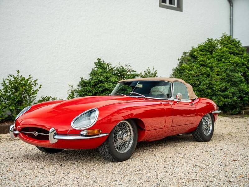 Gebraucht Jaguar E-Type 269 PS (197 kW) 1964 Rot Cabrio