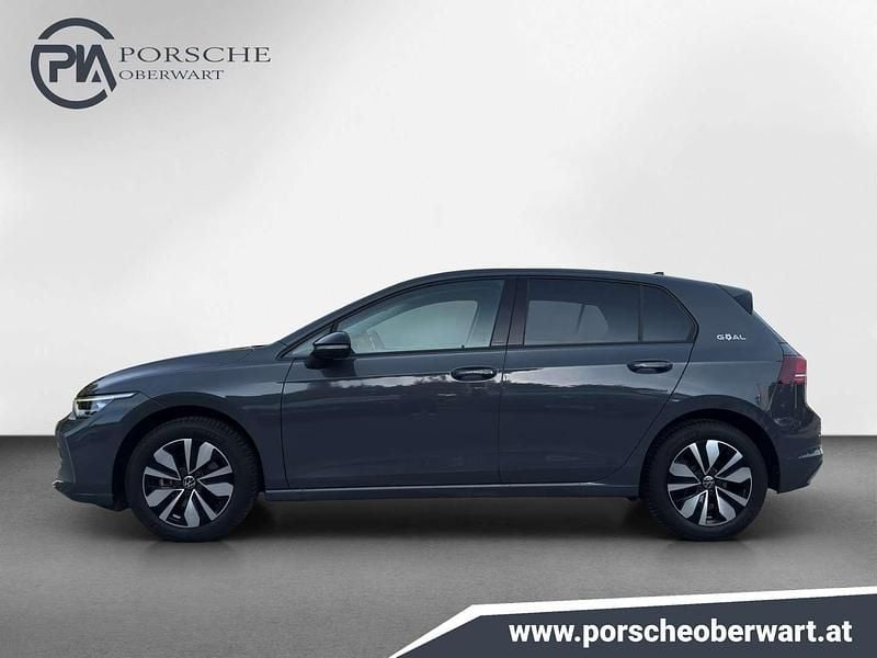 Gebraucht VW Golf VIII Life 150 PS (110 kW) 2024 Grau Limousine