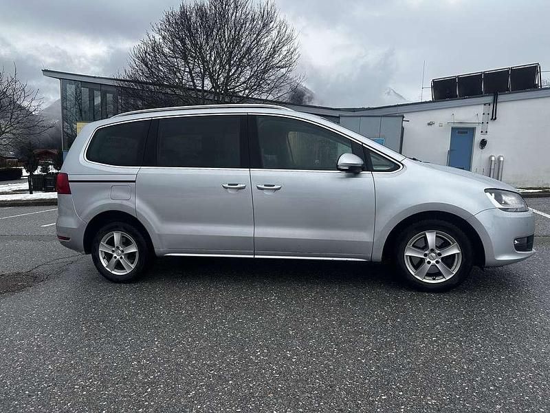 Gebraucht VW Sharan Comfortline 140 PS (102 kW) 2014 Van / Kleinbus