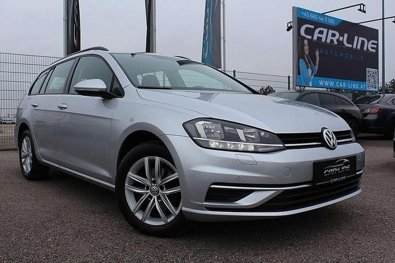Silber Gebraucht 2019 VW Golf VII Comfortline Kombi | € 17.490 (Guter Preis) - Bild 1/4