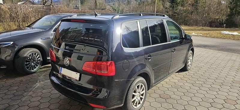 Gebraucht VW Touran 105 PS (77 kW) 2013 Schwarz Van / Kleinbus